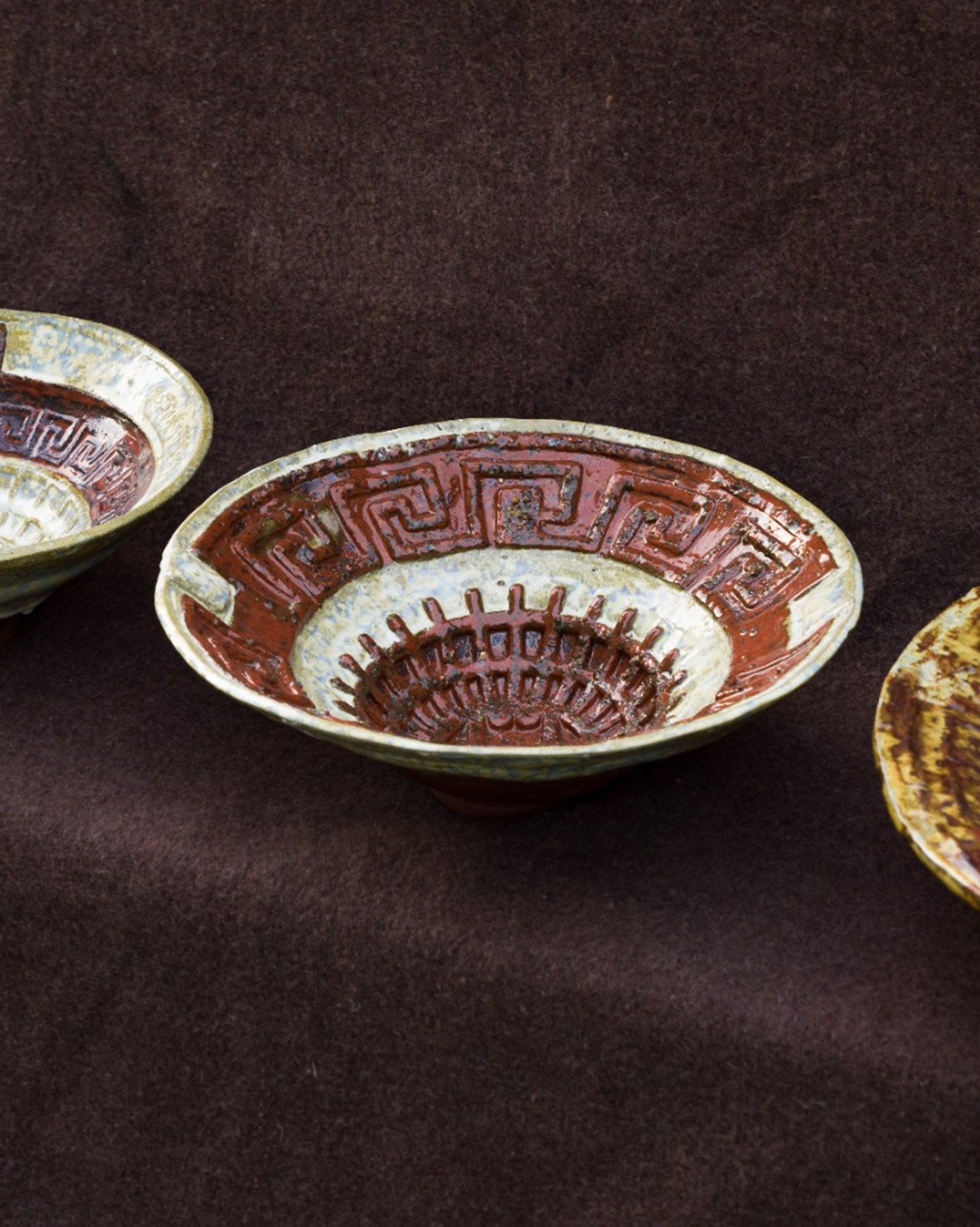 — Drainspotting, various dimensions, glazed stoneware (2021)